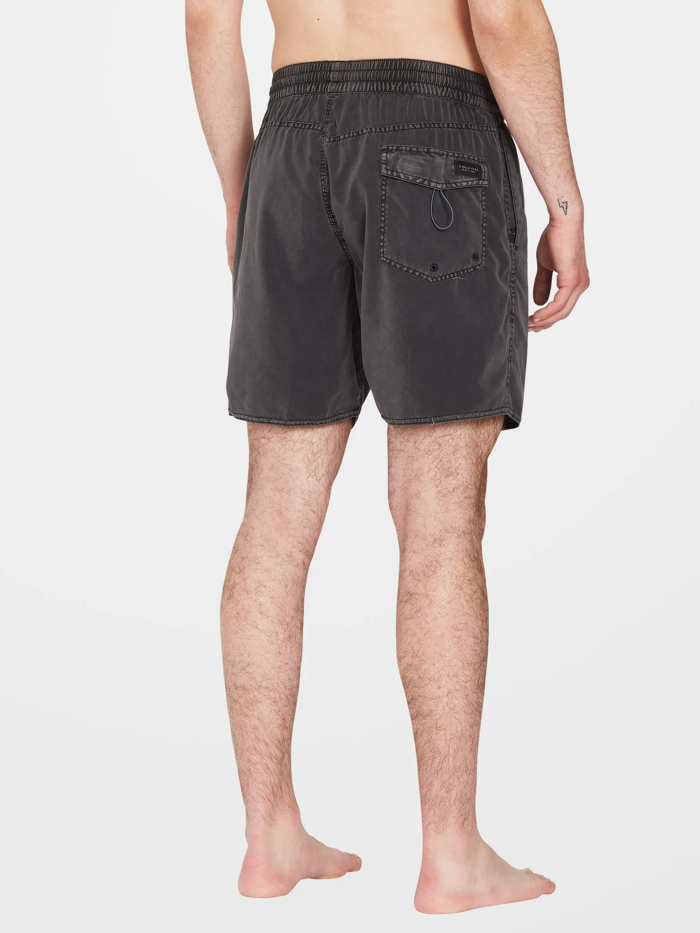 Center Trunk 17" Boardshort - BLACK