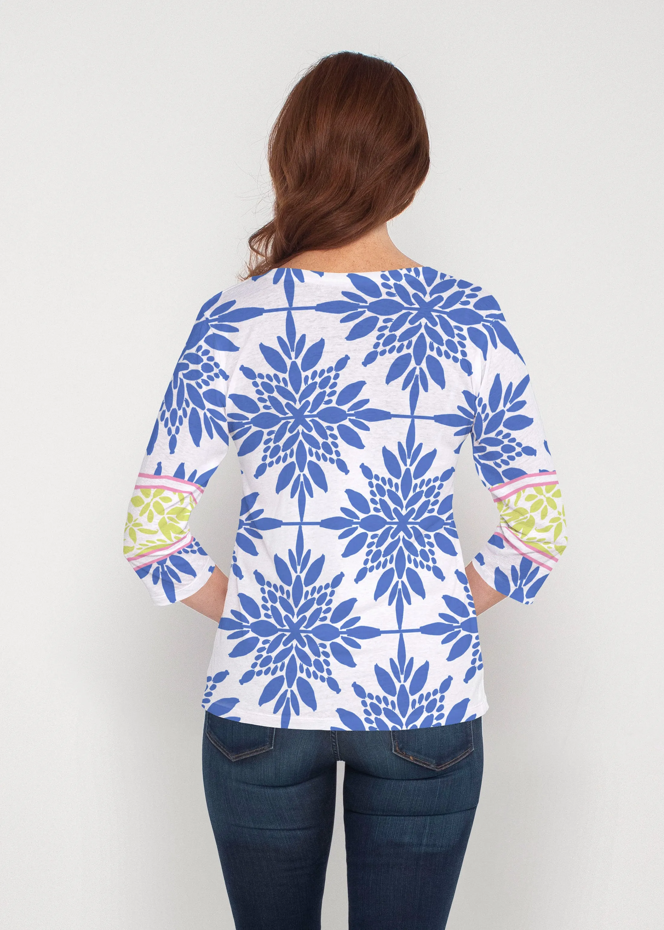 Eccentric (8043) ~ Signature 3/4 Sleeve V-Neck Top