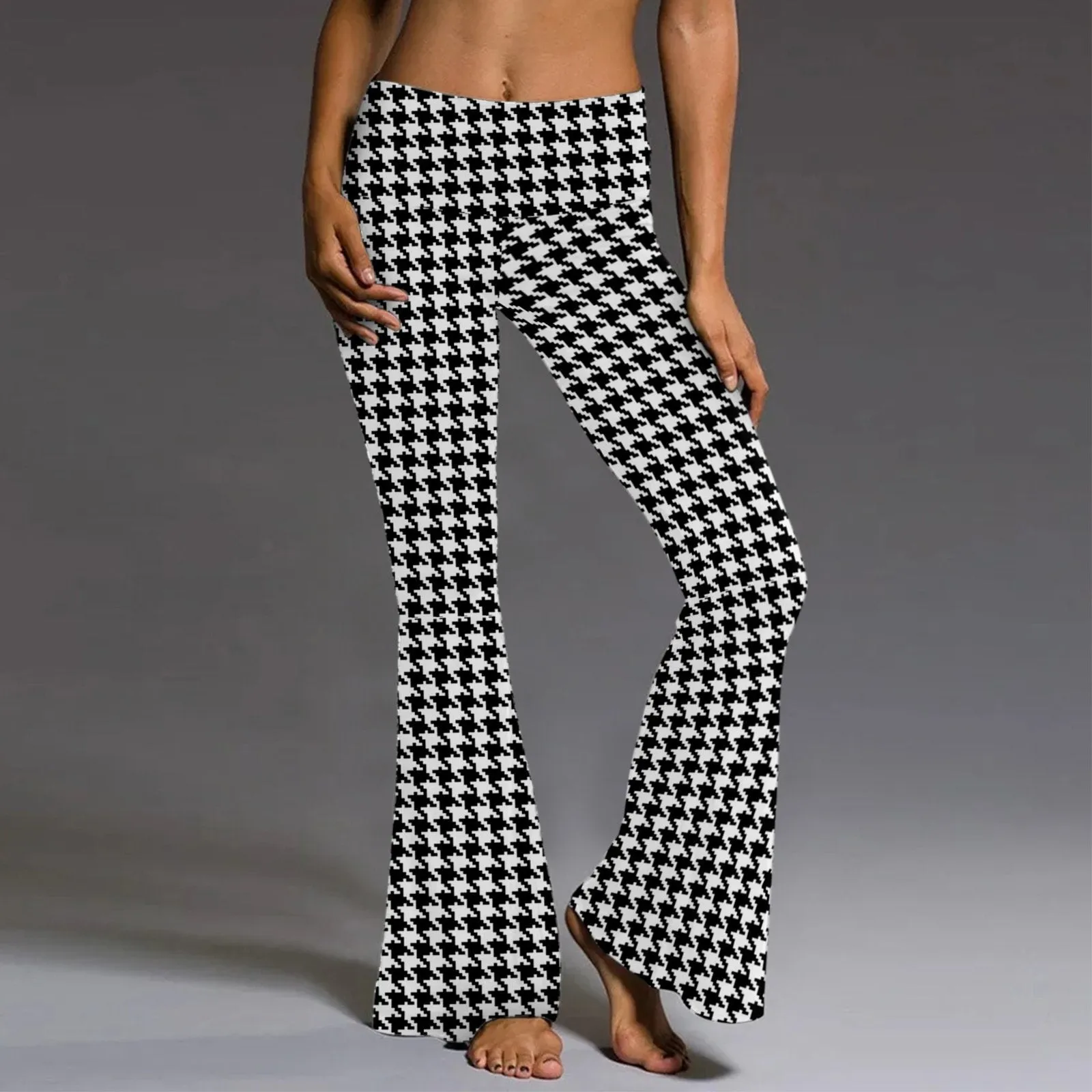 Elastic printed slim pants