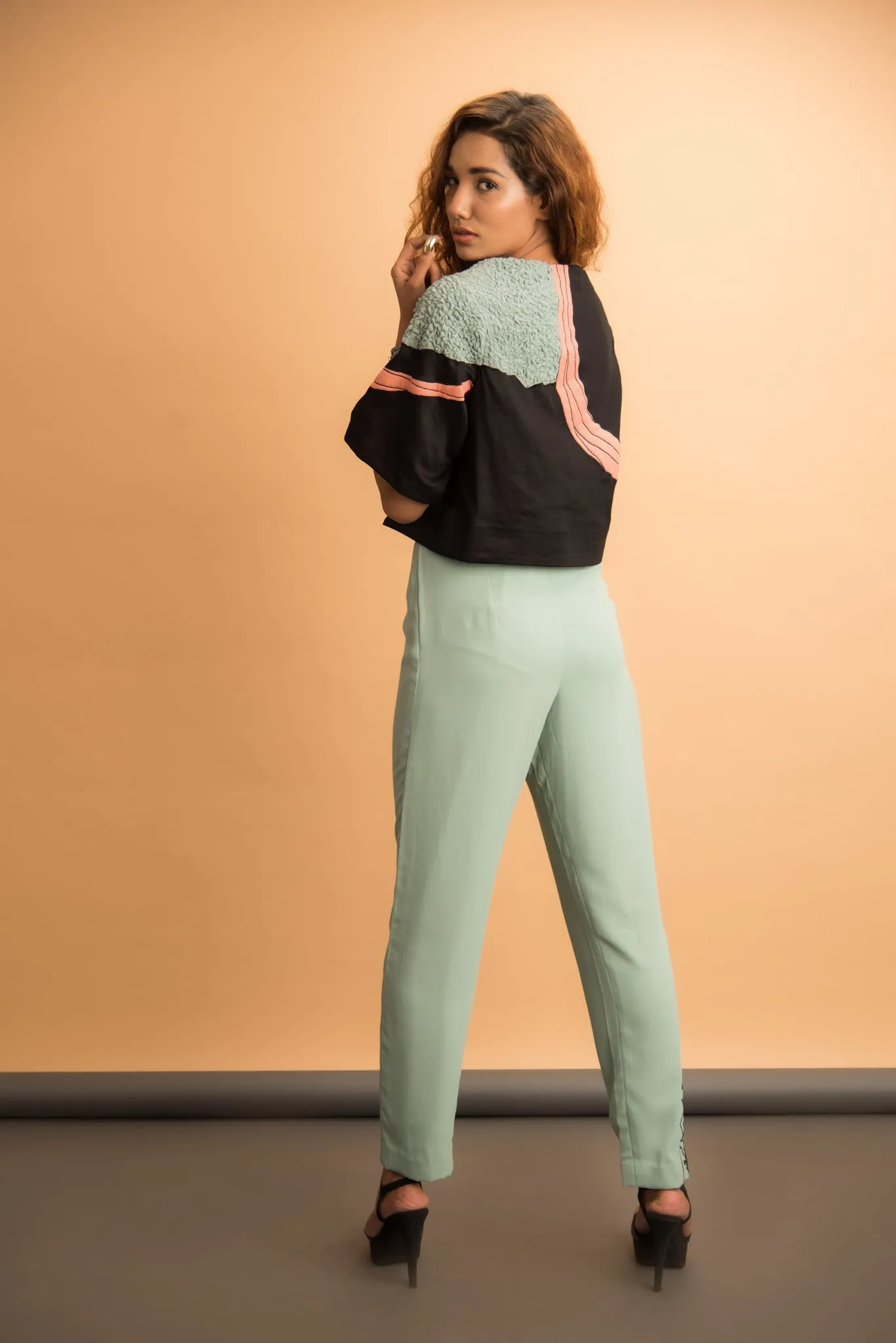 Emb Crop Top