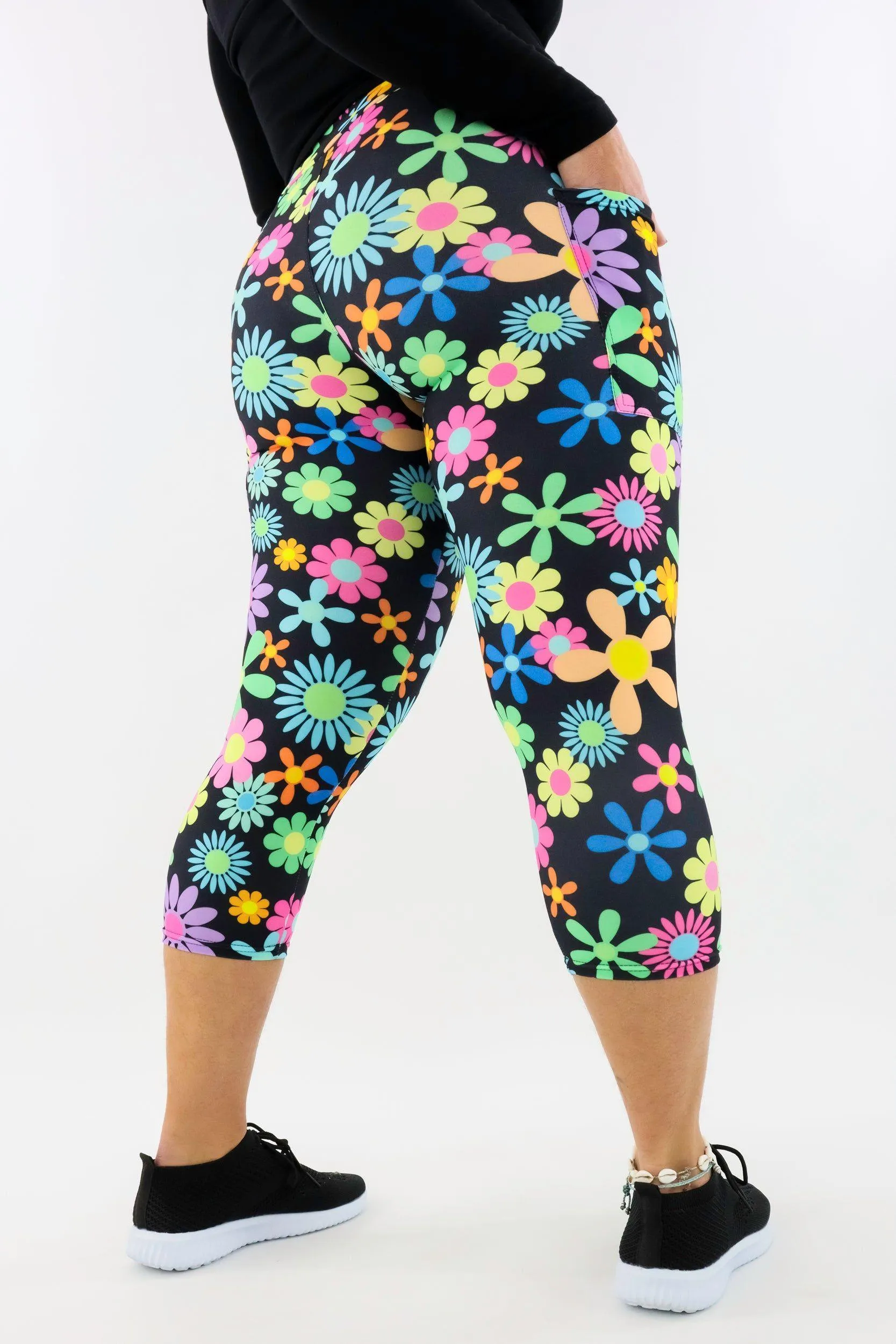 Flower Power - Casual - Capri Leggings - Pockets