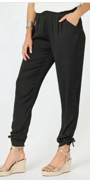 Hammock and Vine traveller pants