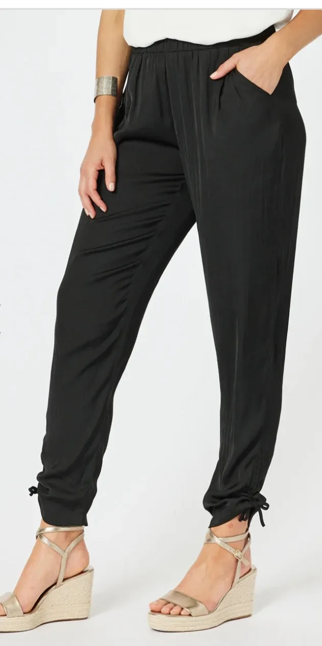 Hammock and Vine traveller pants