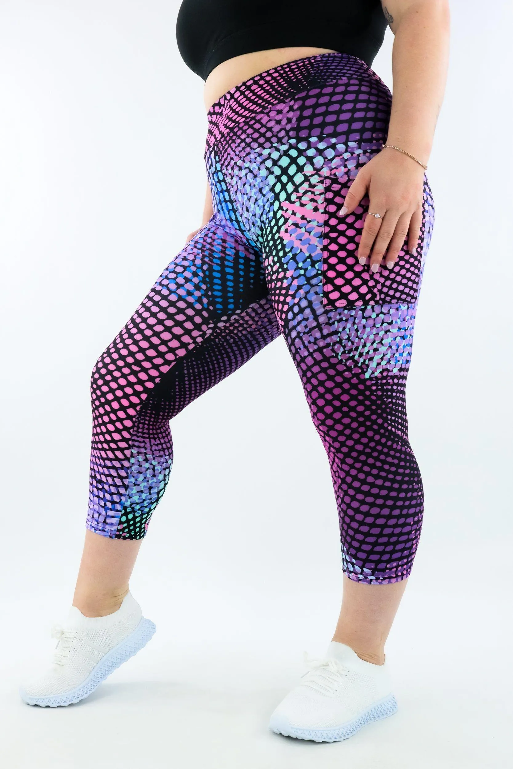 Ineffable - Casual - Capri Leggings - Pockets