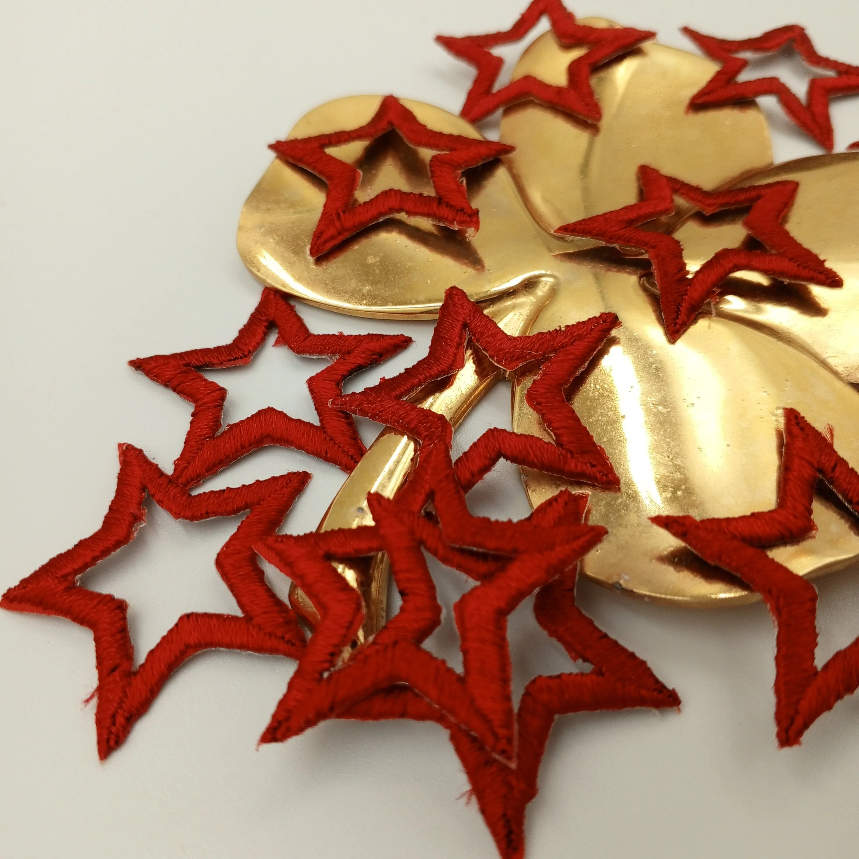 Iron on Red Stars Patches Celestial themed patch Star Outline Design Motif Star Symbol Embroidered Appliques for Decorative Accents #611