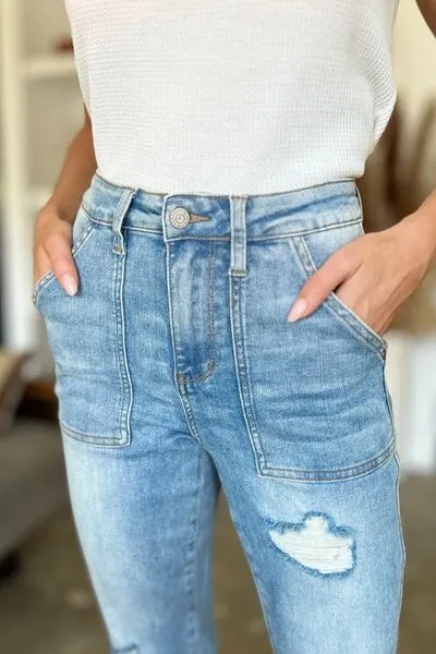 JUDY BLUE FULL SIZE DISTRESSED STRAIGHT JEANS WITH PATCH POCKETS