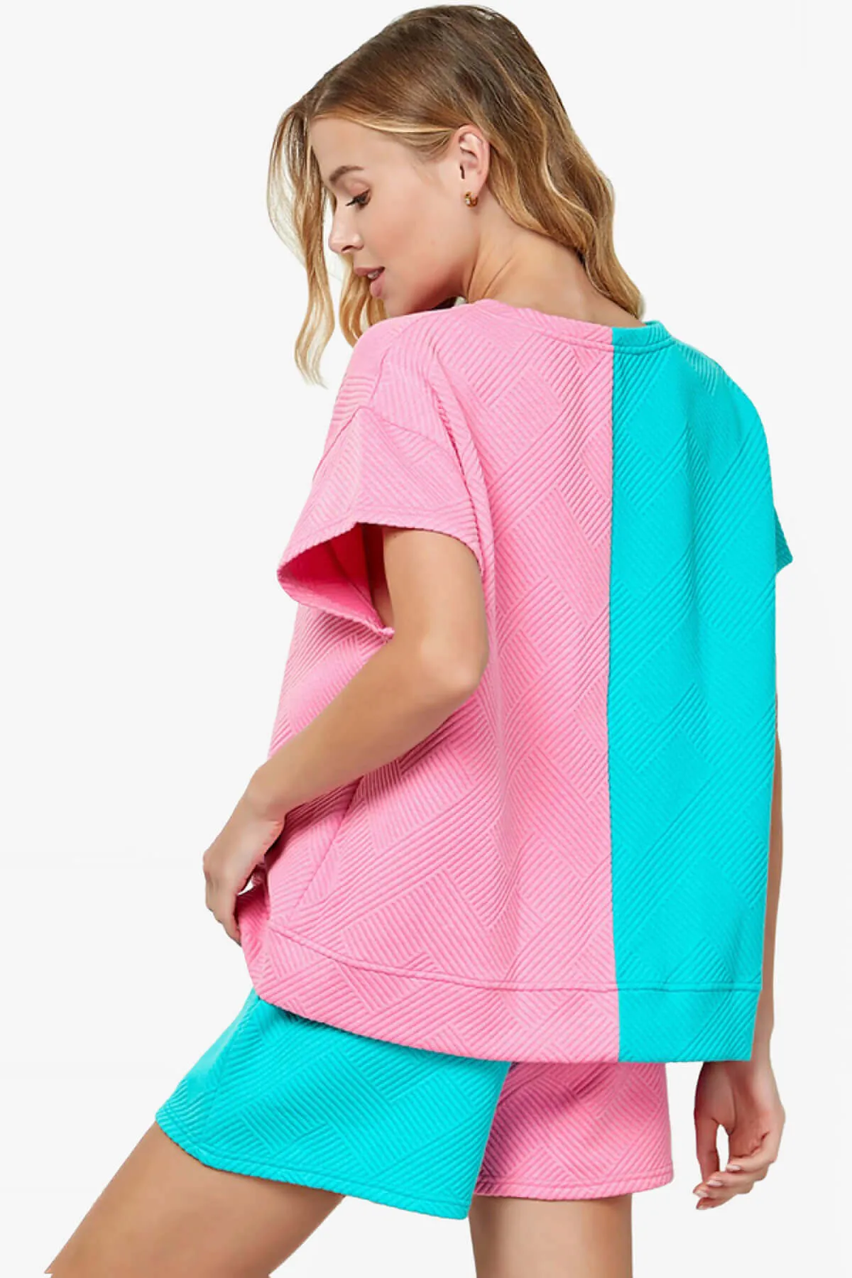 Lassy Textured Colorblock Short Sleeve Top