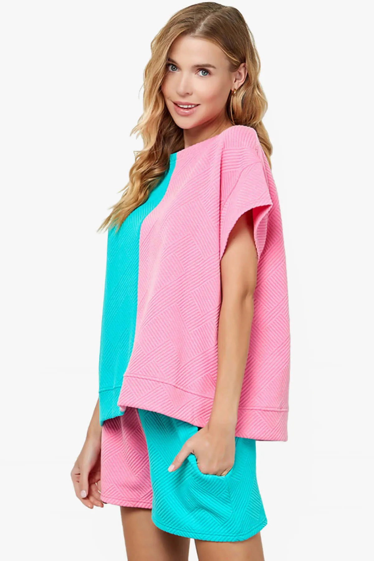 Lassy Textured Colorblock Short Sleeve Top