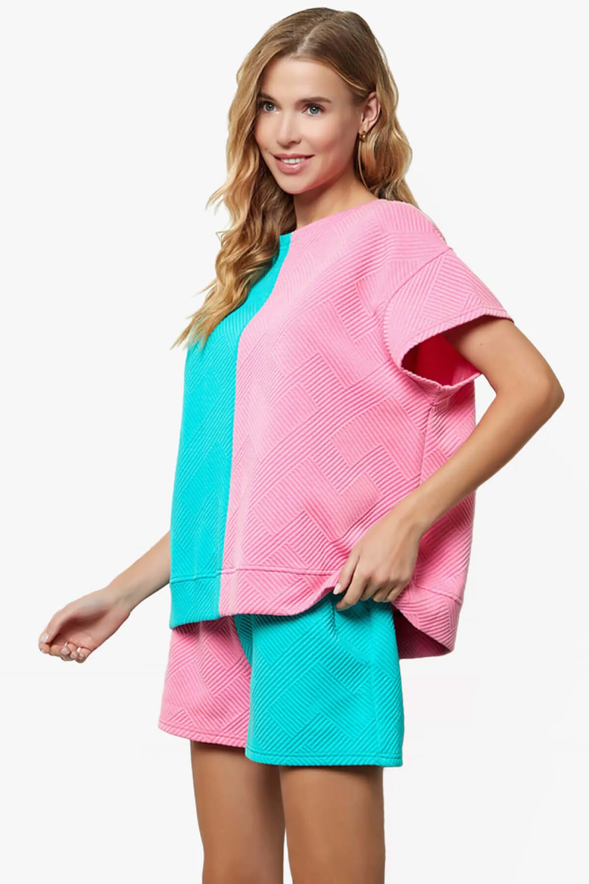 Lassy Textured Colorblock Short Sleeve Top