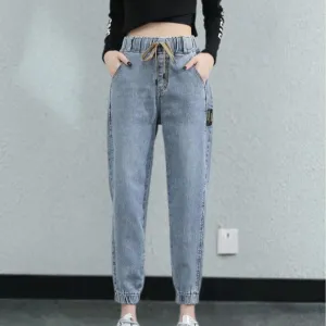 Lucrezia - trendy, casual women's jeans with adjustable waistband for a perfect fit