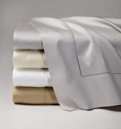 Matteo Sateen Sheet Set by Sferra