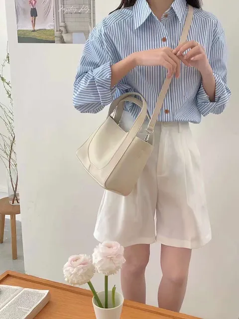 P24064 Medium Tote Crossbody Bag w/Cosmetic Pouch