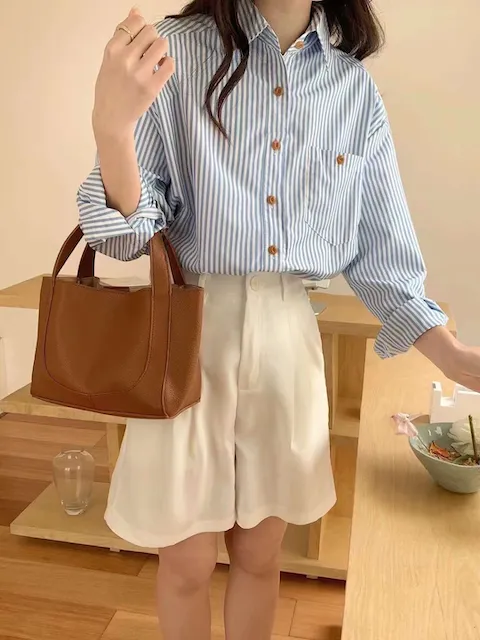 P24064 Medium Tote Crossbody Bag w/Cosmetic Pouch