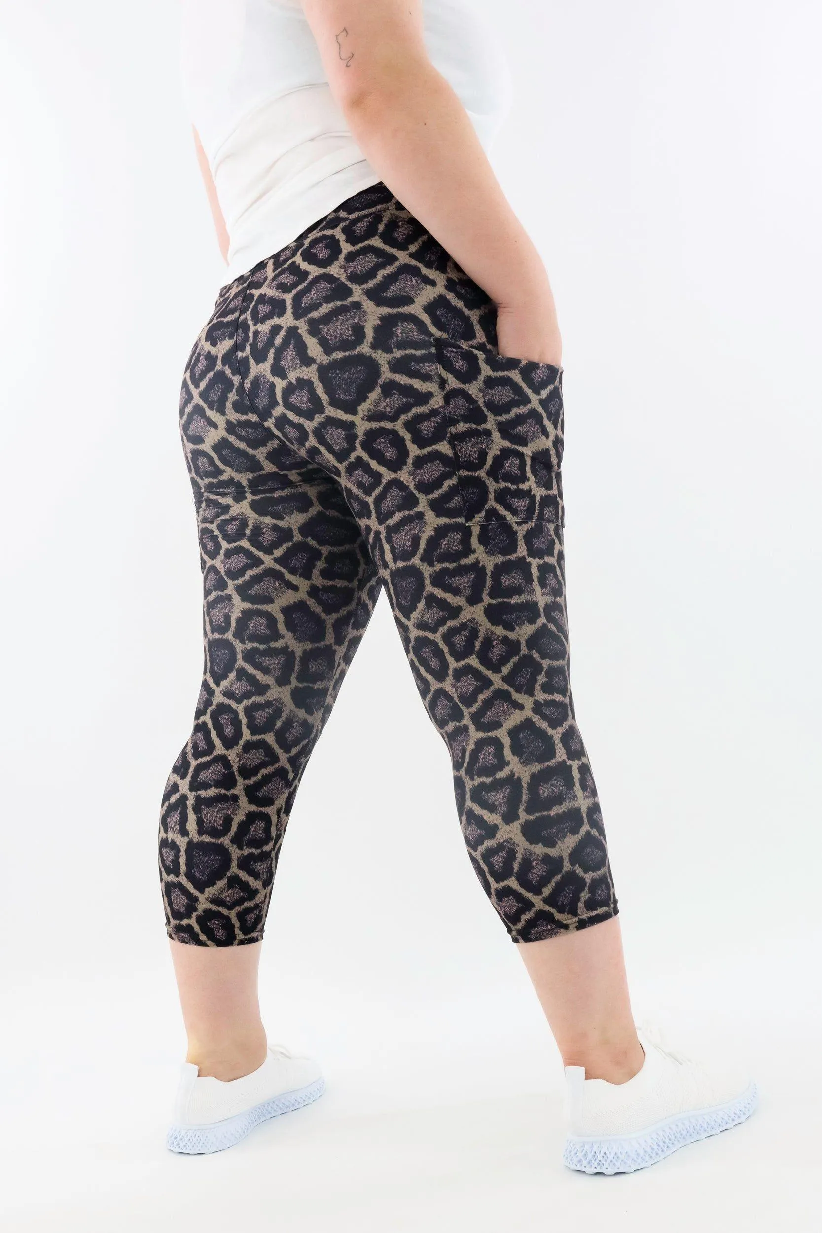 Pink Panther - Casual - Capri Leggings - Pockets