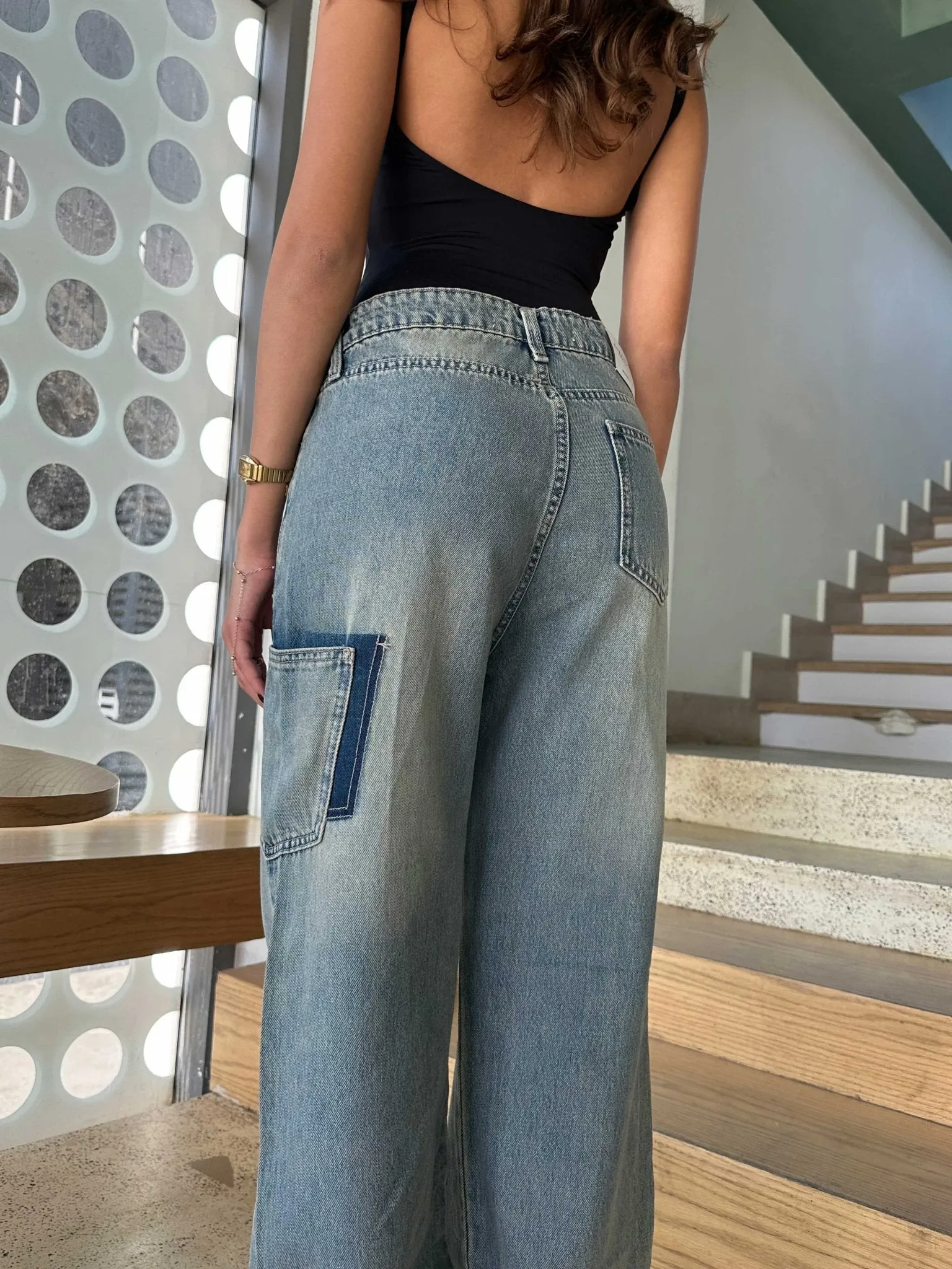 Pocket Wide Leg - Medium Blue Dirty Washed Jeans.