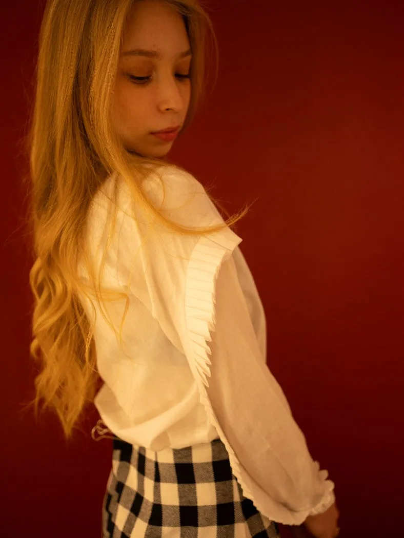 Ruffle shirt