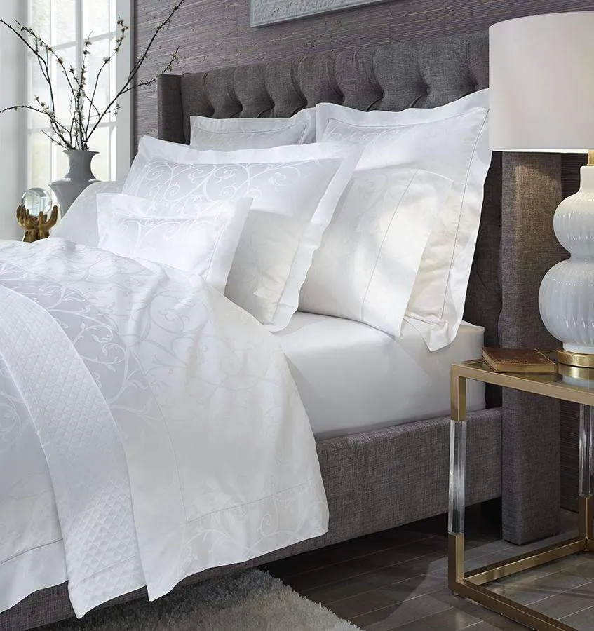 Somina Fitted Sheet by Sferra